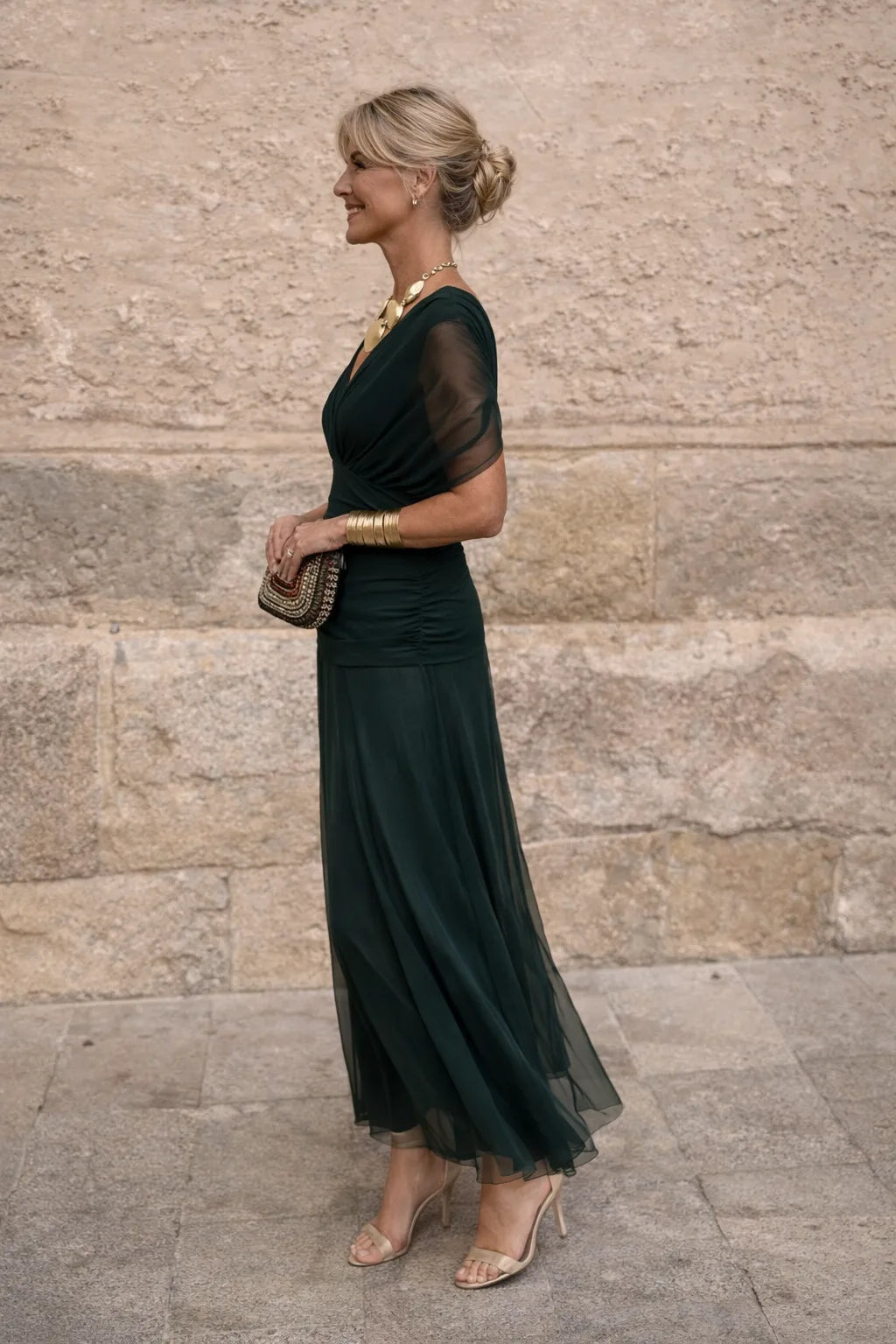 Elegant Flowing Chiffon V-Neck Maxi Dress
