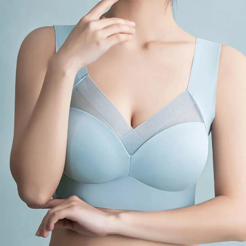 Wireless Comfort Bra with Mesh V-Panel for Women image 9